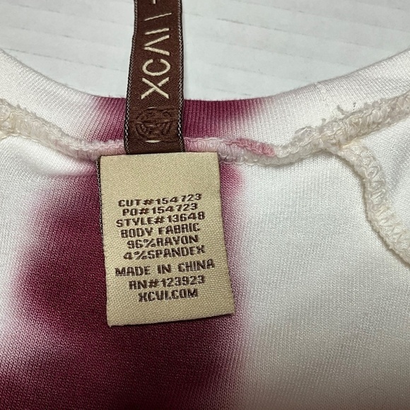 XCVI Long Sleeve Rayon Blend Knit Hi Lo Burgundy Tie Dye Print Top US Sz L - Picture 8 of 10